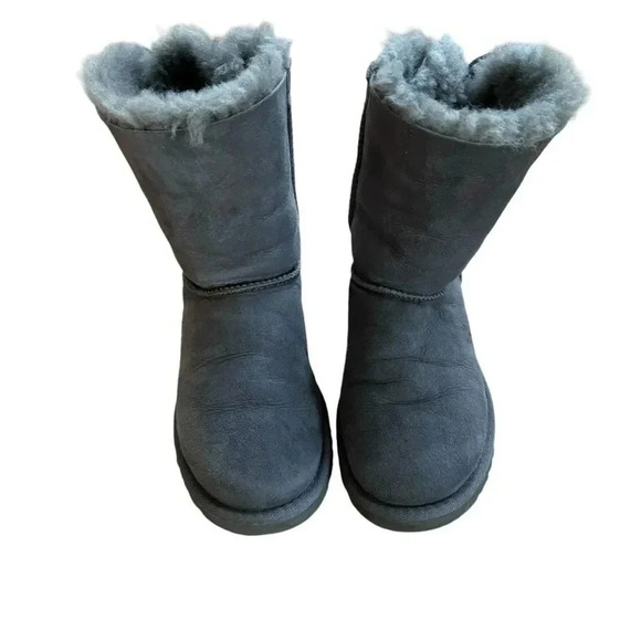 Ugg Grey Women’s Bailey Bow II Grey Boots Ankle Booties Snow Size 5 - Picture 3 of 9